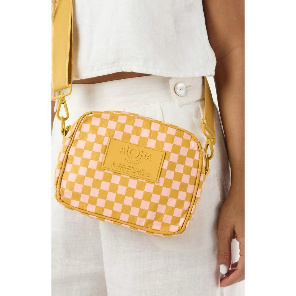 Aloha Collection• LE TOUR Petite Check Cross Body Bag Purse Hey Girl Hot Mustard